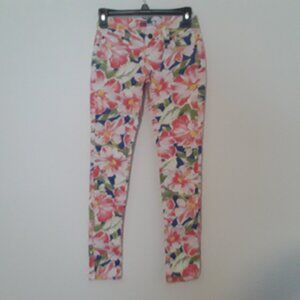 Britt ladies size 0 regular, delia's floral print jeggings